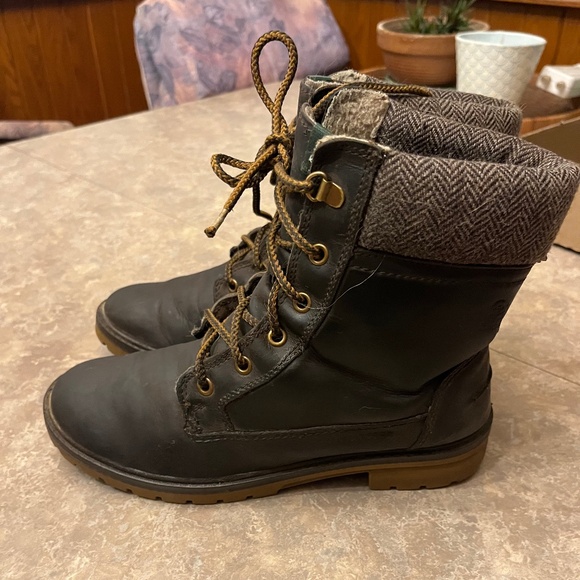 Kamik Boots - Picture 1 of 4
